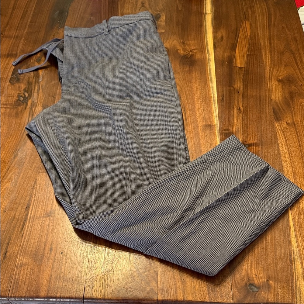 Uniqlo Men's Charcoal Dress Pants
